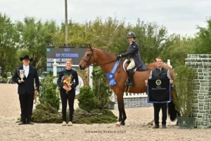 Susan McMorris and RVF Petersburg Float to the Top in the $10,000 USHJA National Hunter Derby